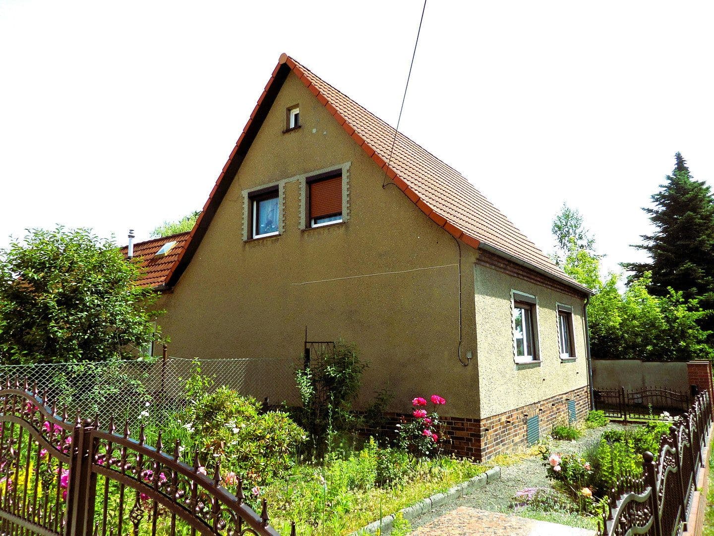 Prodej domu 94 m², pozemek 1.120 m², Lauchhammer, Braniborsko Prodej domu 94 m², pozemek 1.120 m², Lauchhammer, Braniborsko