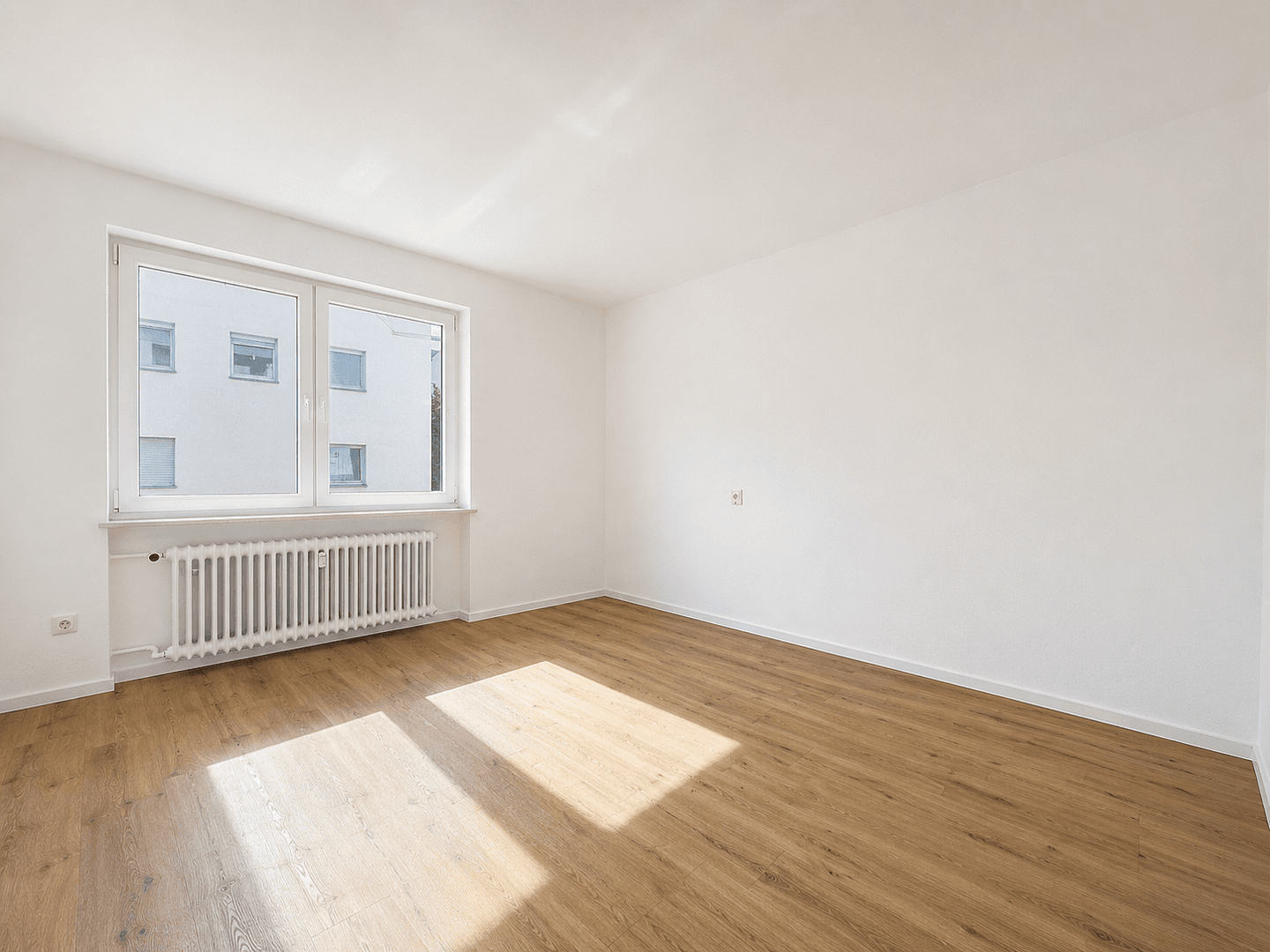 Pronájem bytu 3+1 67 m², Roseggerstraße 9, Kirchheim unter Teck, Bádensko-Württembersko Pronájem bytu 3+1 67 m², Roseggerstraße 9, Kirchheim unter Teck, Bádensko-Württembersko