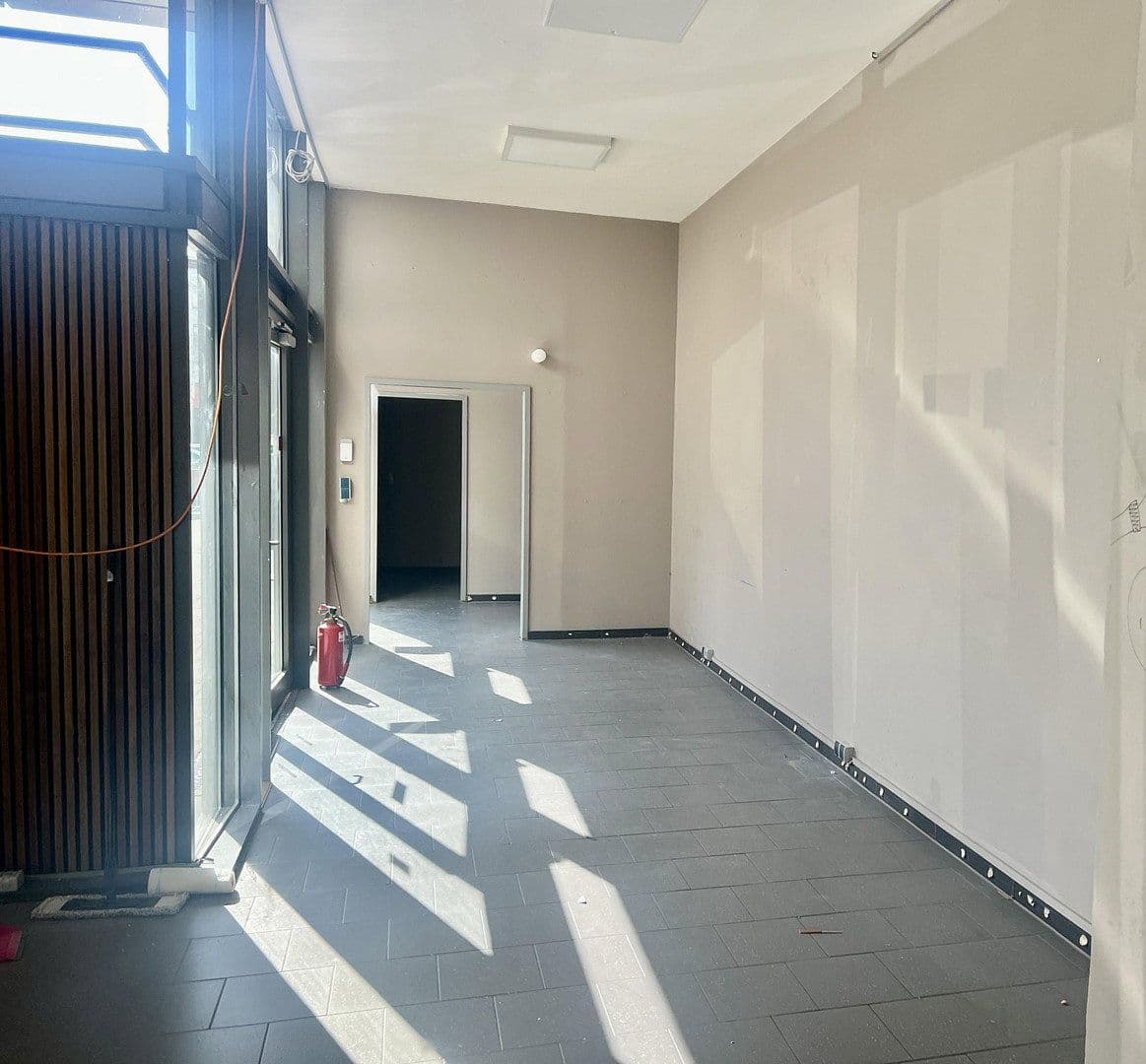 Pronájem nebytového prostoru 317 m², Große Bergstraße 154, Hamburg, Hamburg Pronájem nebytového prostoru 317 m², Große Bergstraße 154, Hamburg, Hamburg