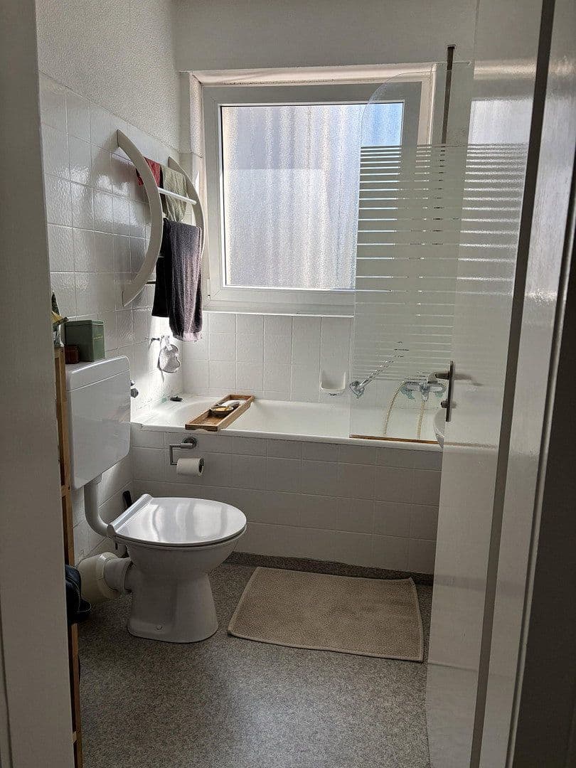 Pronájem bytu 3+1 83 m², Graf-Rhena-Straße 24a, Karlsruhe, Bádensko-Württembersko Pronájem bytu 3+1 83 m², Graf-Rhena-Straße 24a, Karlsruhe, Bádensko-Württembersko