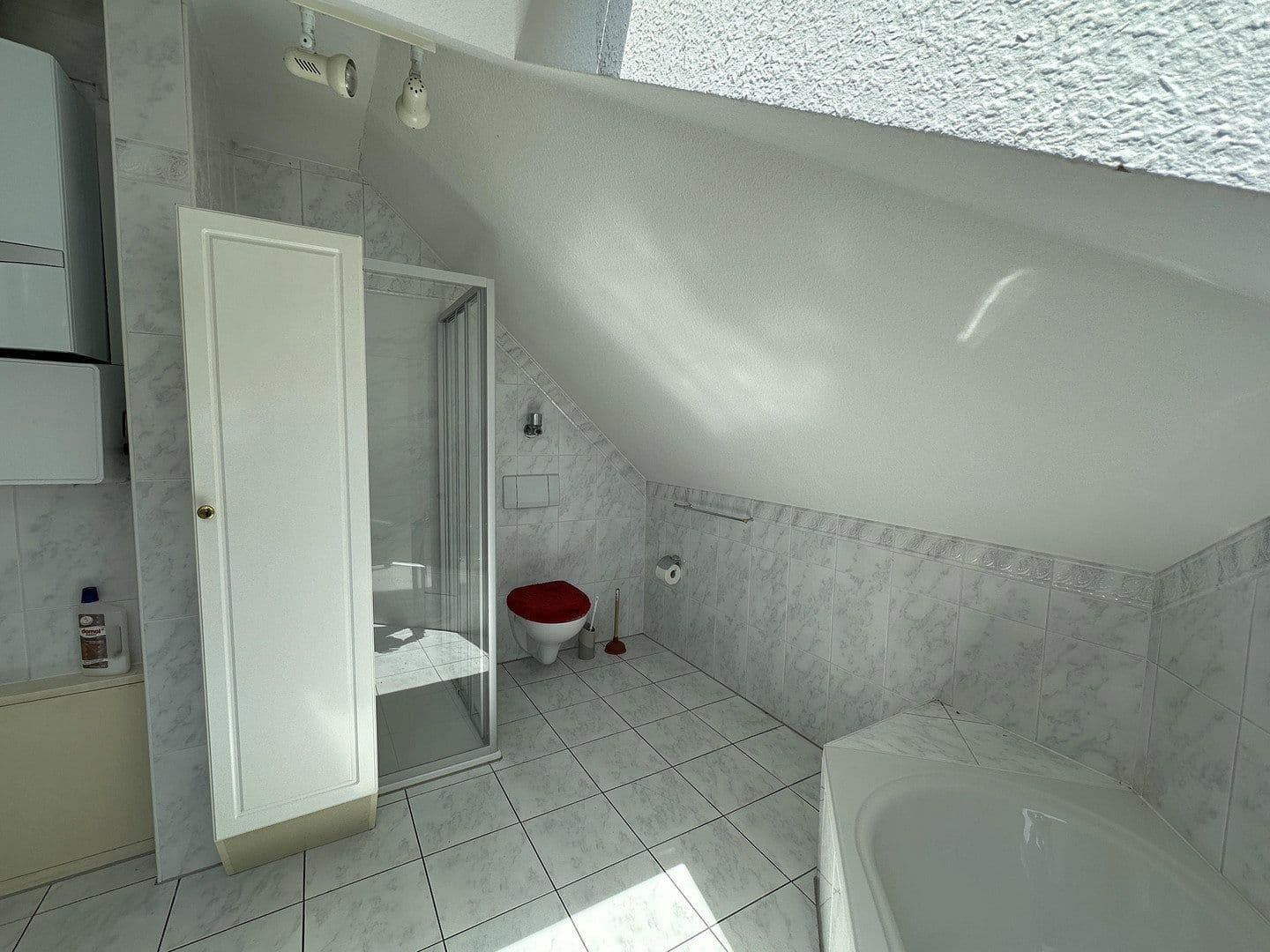 Pronájem bytu 3+1 106 m², Landgraf-Karl-Straße 19 A, Kassel, Hessen Pronájem bytu 3+1 106 m², Landgraf-Karl-Straße 19 A, Kassel, Hessen