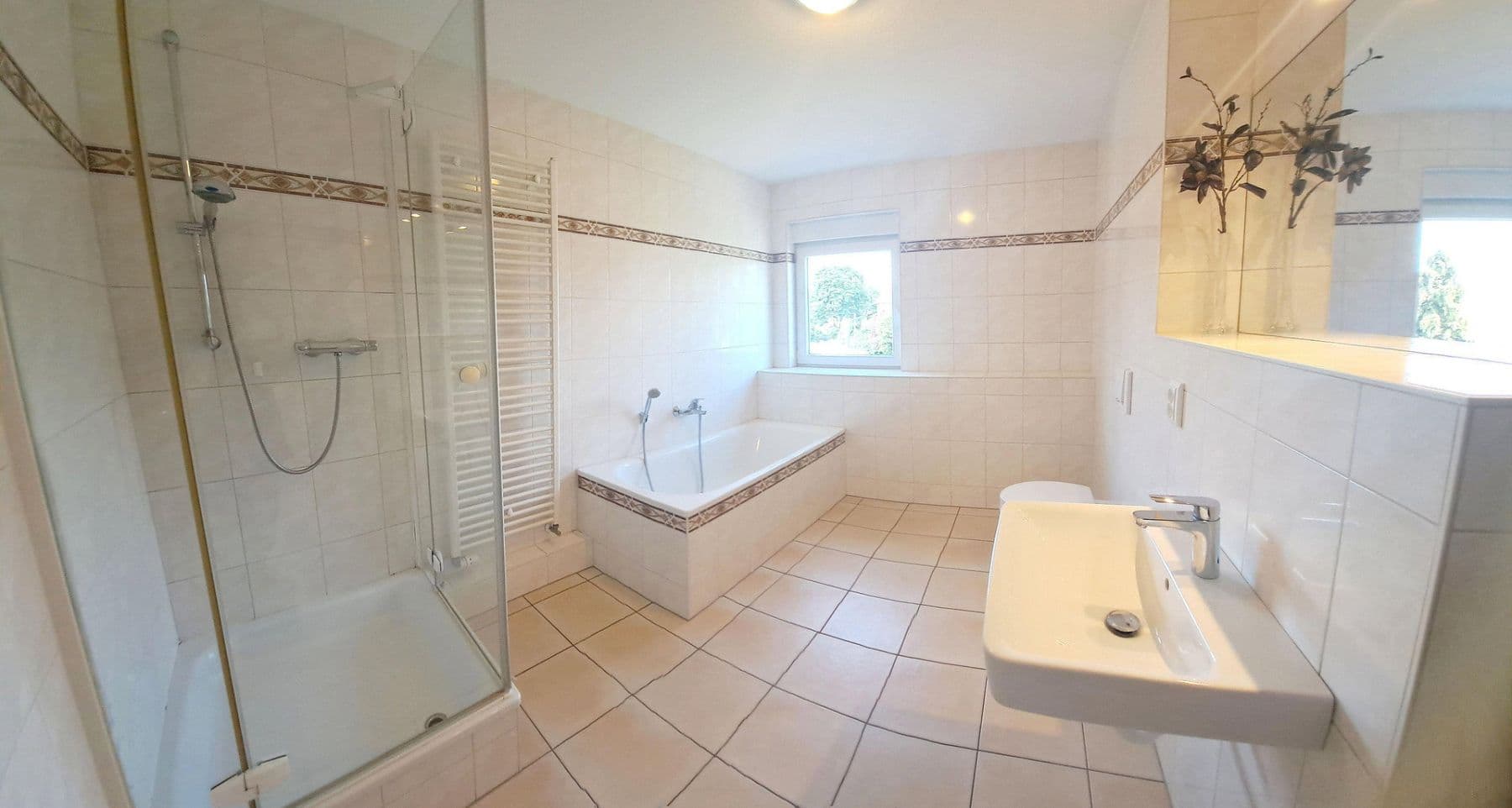 Prodej domu 145 m², pozemek 205 m², Kleinostheim, Bavorsko Prodej domu 145 m², pozemek 205 m², Kleinostheim, Bavorsko