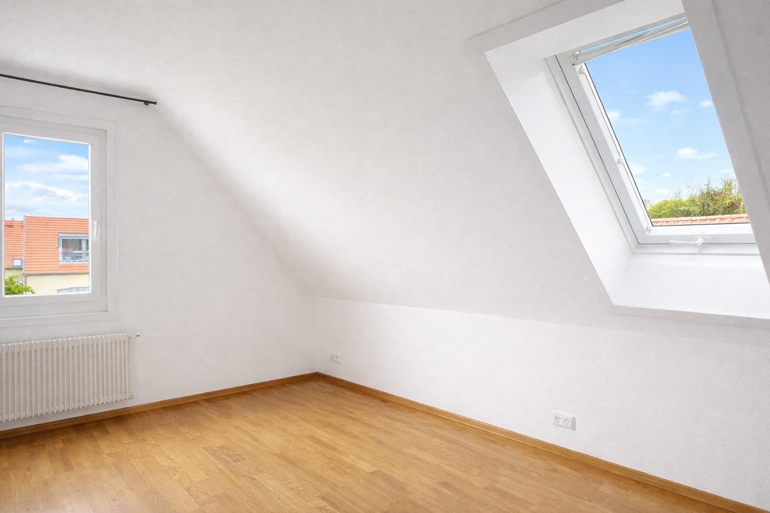 Prodej domu 290 m², pozemek 413 m², Stuttgart, Bádensko-Württembersko Prodej domu 290 m², pozemek 413 m², Stuttgart, Bádensko-Württembersko