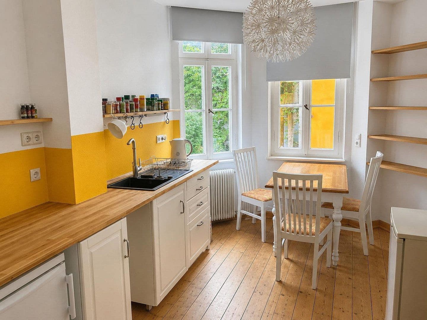 Prodej domu 290 m², pozemek 413 m², Stuttgart, Bádensko-Württembersko Prodej domu 290 m², pozemek 413 m², Stuttgart, Bádensko-Württembersko