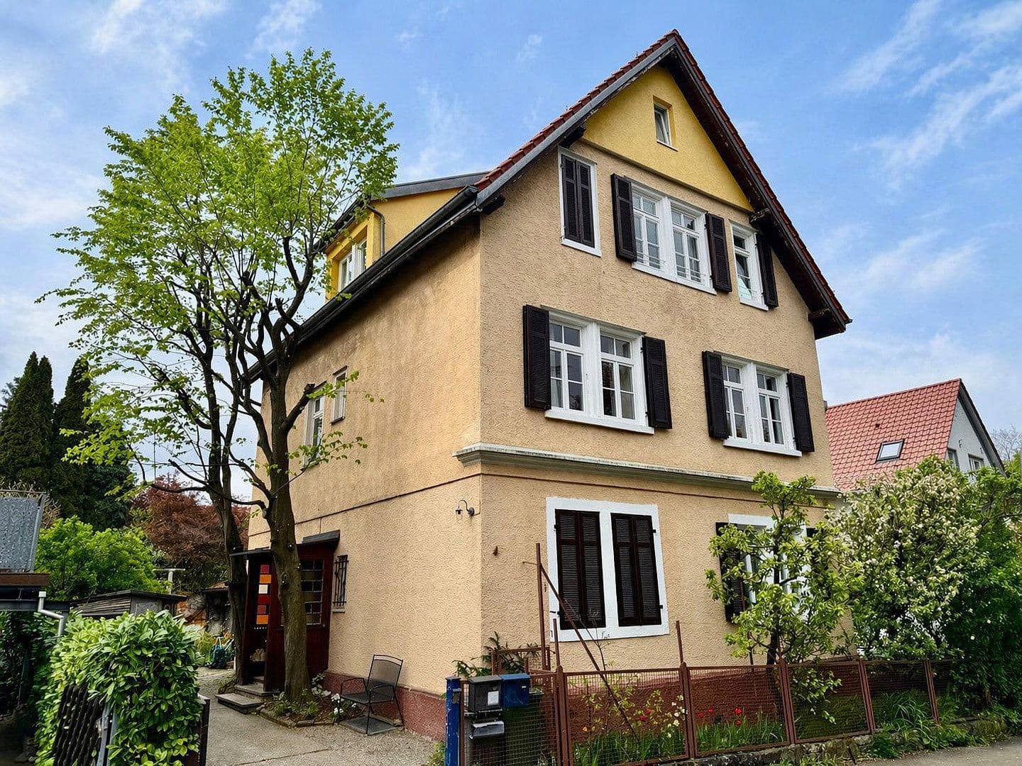 Prodej domu 290 m², pozemek 413 m², Stuttgart, Bádensko-Württembersko Prodej domu 290 m², pozemek 413 m², Stuttgart, Bádensko-Württembersko