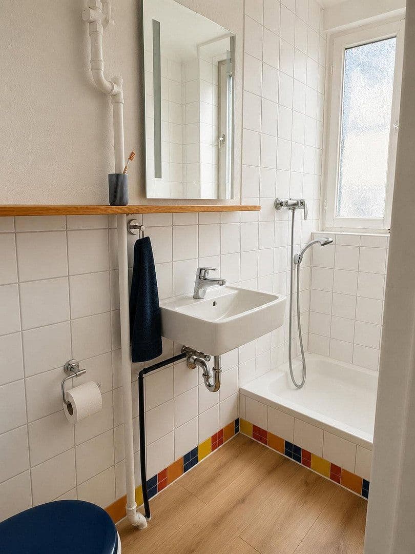 Prodej domu 290 m², pozemek 413 m², Stuttgart, Bádensko-Württembersko Prodej domu 290 m², pozemek 413 m², Stuttgart, Bádensko-Württembersko