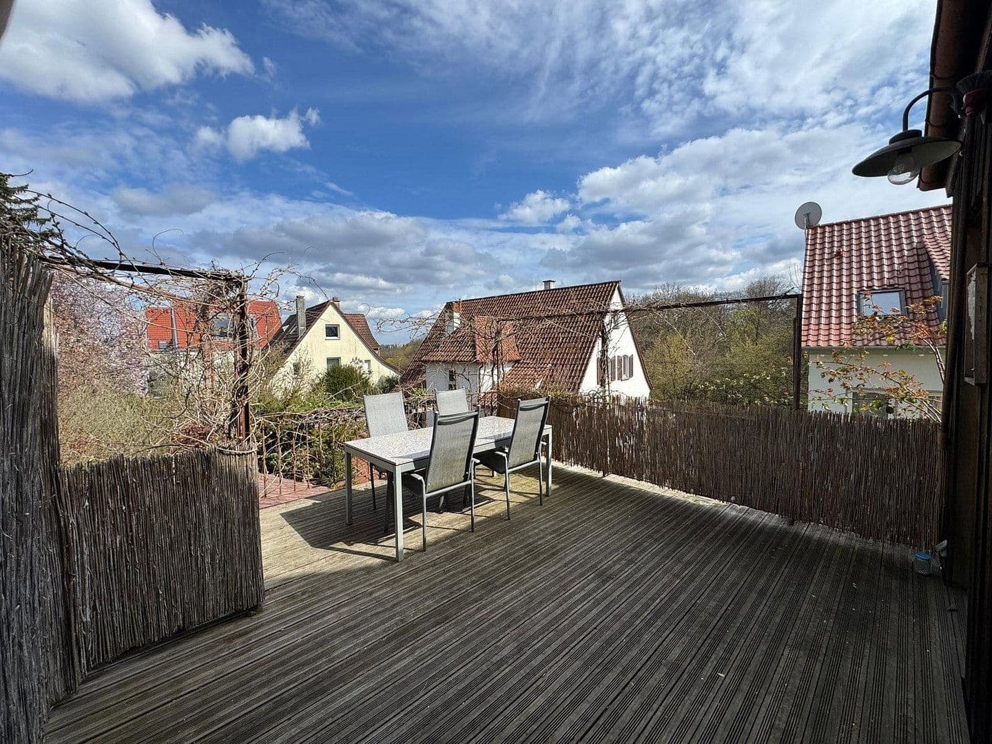 Prodej domu 290 m², pozemek 413 m², Stuttgart, Bádensko-Württembersko Prodej domu 290 m², pozemek 413 m², Stuttgart, Bádensko-Württembersko