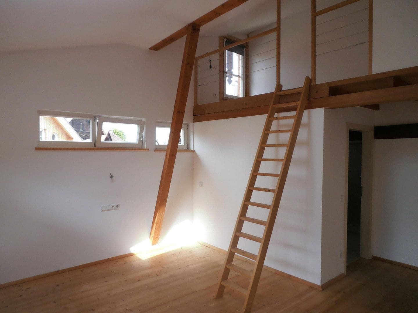 Pronájem domu 137 m², pozemek 266 m², Bachstr. 6, Bichl, Bavorsko Pronájem domu 137 m², pozemek 266 m², Bachstr. 6, Bichl, Bavorsko