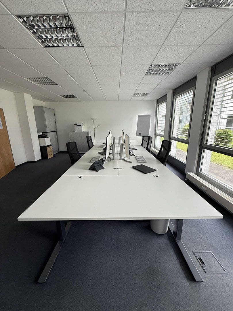 Pronájem kanceláře 355 m², Angermunder Straße 126, Düsseldorf - Angermund, Severní Porýní-Vestfálsko Pronájem kanceláře 355 m², Angermunder Straße 126, Düsseldorf - Angermund, Severní Porýní-Vestfálsko