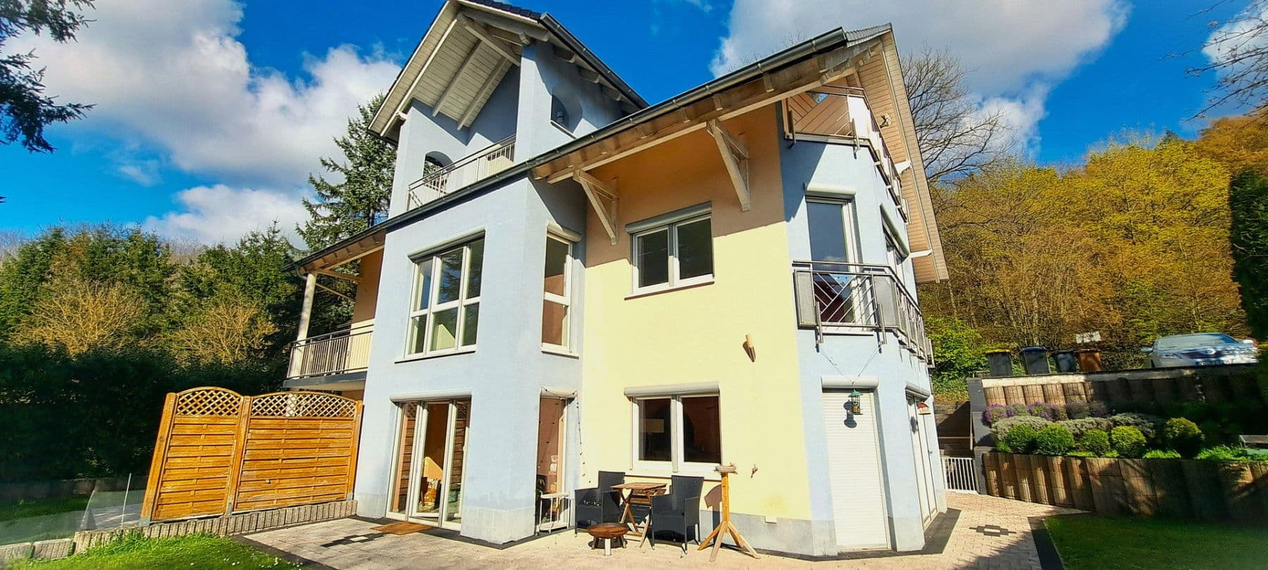Prodej domu 345 m², pozemek 584 m², Kaiserslautern-Erlenbach, Porýní-Falc Prodej domu 345 m², pozemek 584 m², Kaiserslautern-Erlenbach, Porýní-Falc