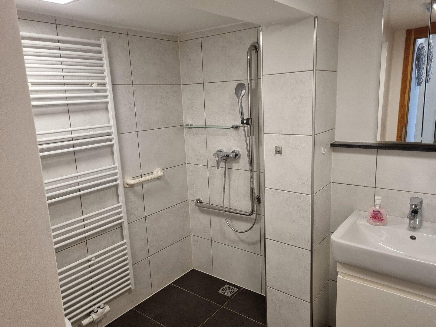 Prodej domu 490 m², pozemek 997 m², Iserlohn, Severní Porýní-Vestfálsko Prodej domu 490 m², pozemek 997 m², Iserlohn, Severní Porýní-Vestfálsko