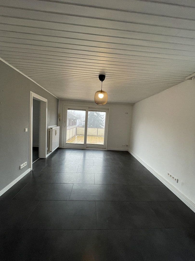 Pronájem bytu 3+1 105 m², Hindenburgerstr 96, Neustadt an der Weinstraße, Porýní-Falc Pronájem bytu 3+1 105 m², Hindenburgerstr 96, Neustadt an der Weinstraße, Porýní-Falc