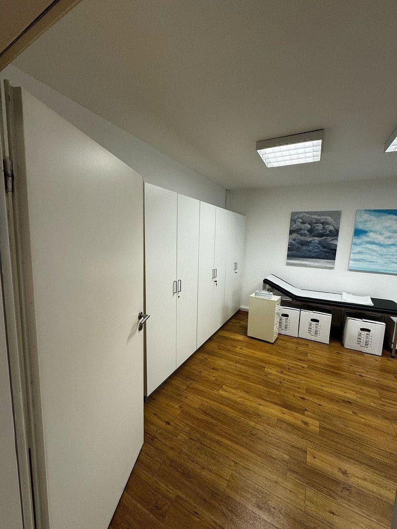 Pronájem kanceláře 158 m², Dobbenweg 6, Östliche Vorstadt - Steintor, Bremen Pronájem kanceláře 158 m², Dobbenweg 6, Östliche Vorstadt - Steintor, Bremen