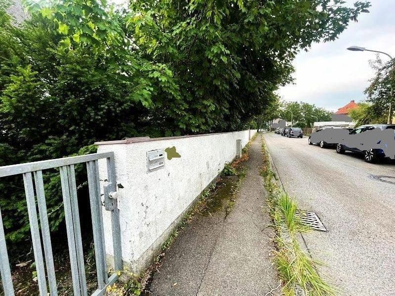 Prodej domu 110 m², pozemek 884 m², Nibelungenstr. 40, Dachau, Bavorsko Prodej domu 110 m², pozemek 884 m², Nibelungenstr. 40, Dachau, Bavorsko