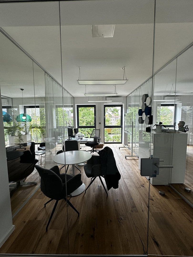 Pronájem kanceláře 275 m², Moststr. 33, Fürth, Bavorsko Pronájem kanceláře 275 m², Moststr. 33, Fürth, Bavorsko