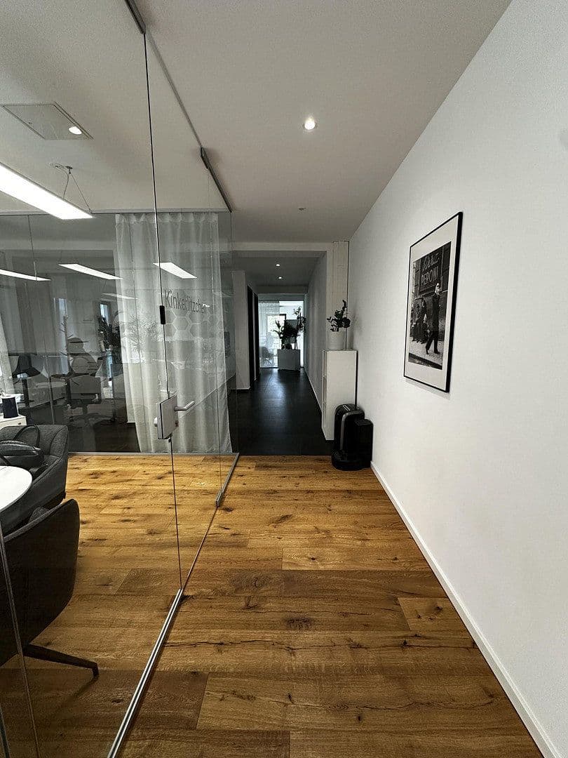 Pronájem kanceláře 275 m², Moststr. 33, Fürth, Bavorsko Pronájem kanceláře 275 m², Moststr. 33, Fürth, Bavorsko