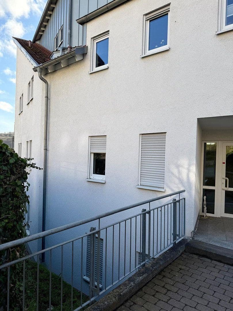 Prodej bytu 3+1 82 m², Am Schäfersberg 5a, Niedernhausen, Hessen Prodej bytu 3+1 82 m², Am Schäfersberg 5a, Niedernhausen, Hessen