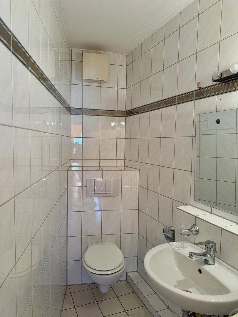 Prodej bytu 3+1 82 m², Am Schäfersberg 5a, Niedernhausen, Hessen Prodej bytu 3+1 82 m², Am Schäfersberg 5a, Niedernhausen, Hessen