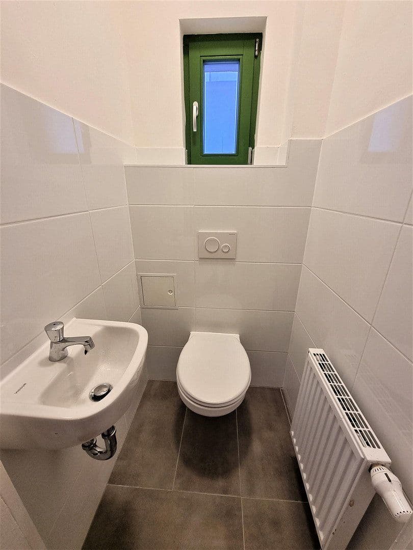 Pronájem bytu 3+1 100 m², Zhořelec, Sasko Pronájem bytu 3+1 100 m², Zhořelec, Sasko
