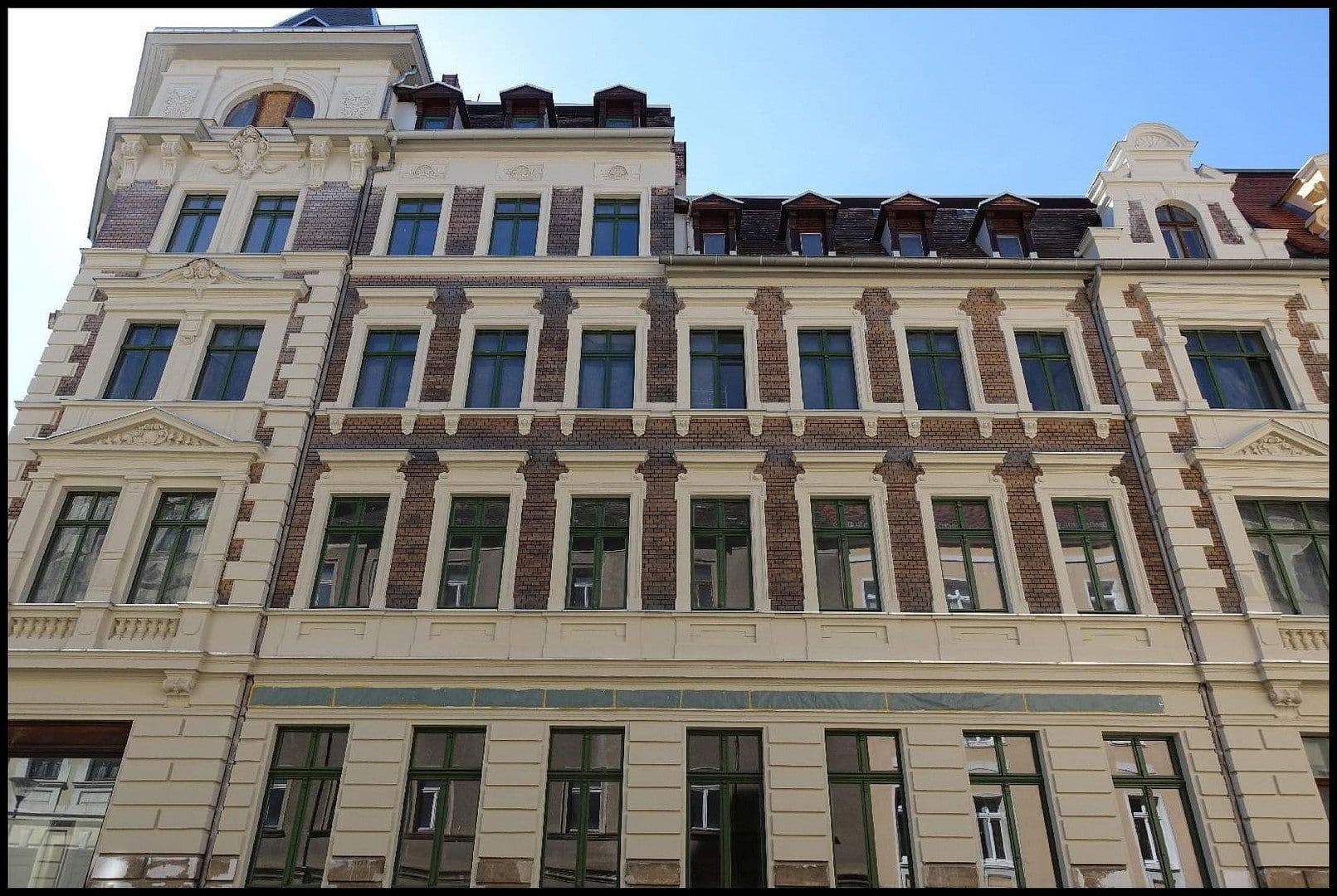 Pronájem bytu 3+1 100 m², Zhořelec, Sasko Pronájem bytu 3+1 100 m², Zhořelec, Sasko