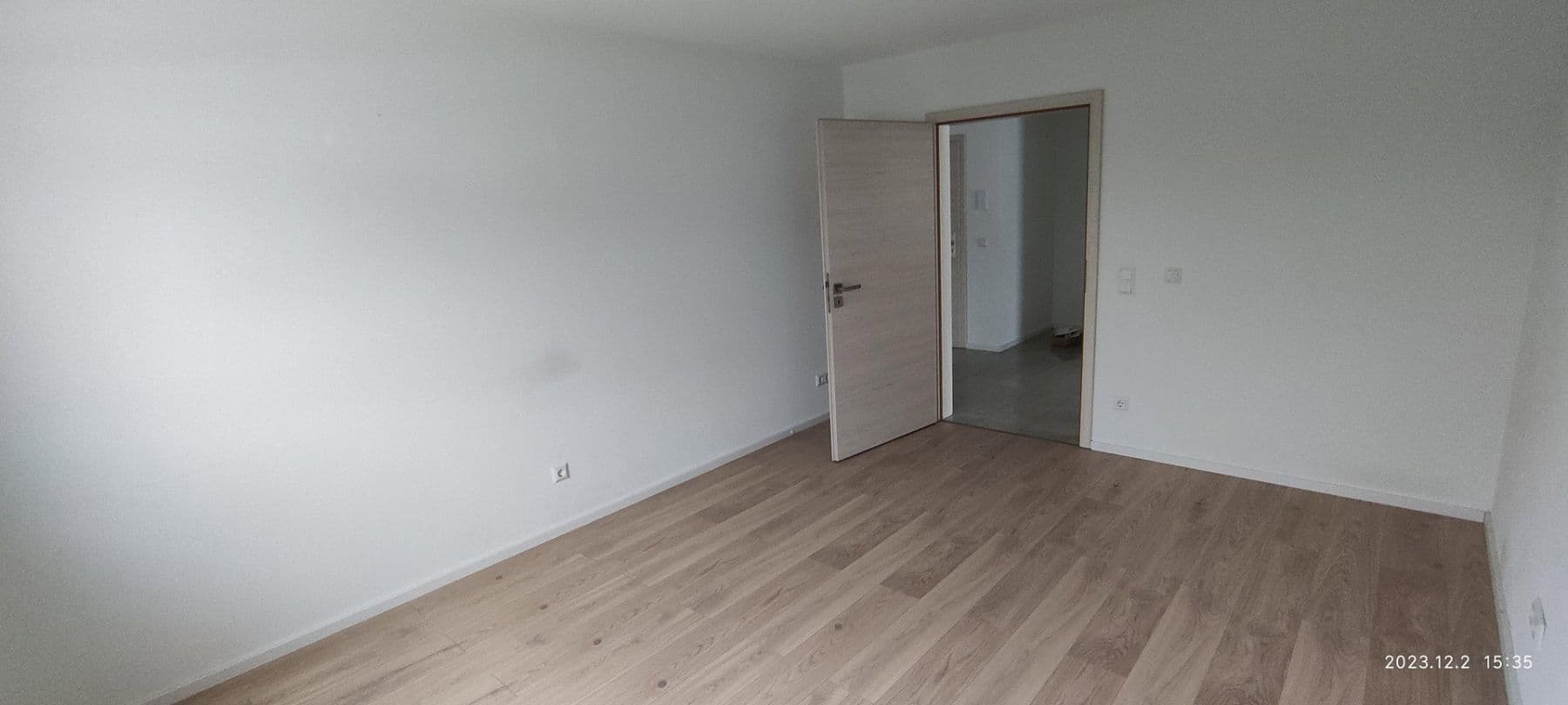 Pronájem bytu 3+kk 101 m², Buchbergstrasse 17, Singen (Hohentwiel), Bádensko-Württembersko Pronájem bytu 3+kk 101 m², Buchbergstrasse 17, Singen (Hohentwiel), Bádensko-Württembersko