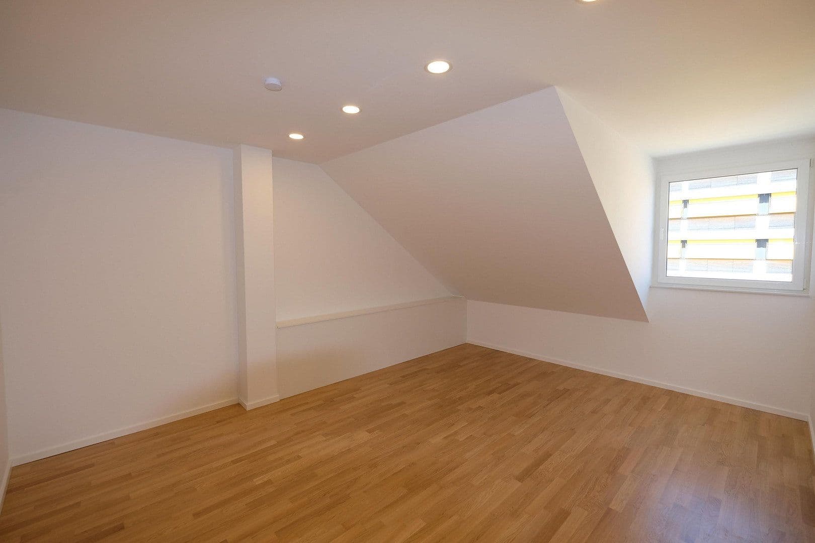Pronájem bytu 2+1 65 m², Seilerstraße 7, Frankfurt am Main, Hessen Pronájem bytu 2+1 65 m², Seilerstraße 7, Frankfurt am Main, Hessen