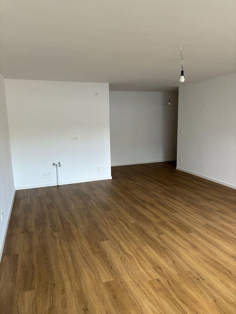 Pronájem bytu 1+1 38 m², Walburgisstr. 7, Dasseldorf, Severní Porýní-Vestfálsko Pronájem bytu 1+1 38 m², Walburgisstr. 7, Dasseldorf, Severní Porýní-Vestfálsko