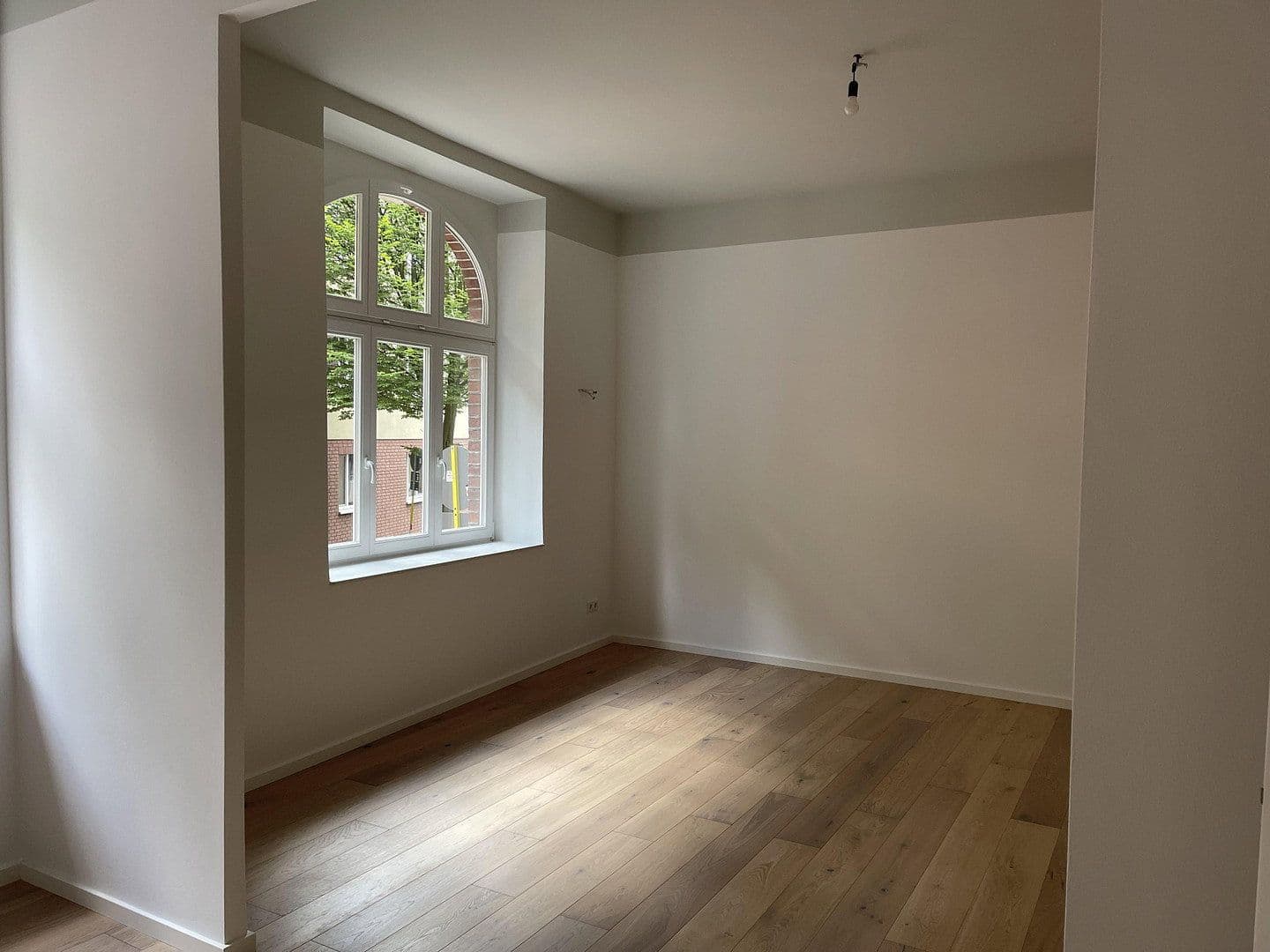 Pronájem bytu 2+1 69 m², Cáchy, Severní Porýní-Vestfálsko Pronájem bytu 2+1 69 m², Cáchy, Severní Porýní-Vestfálsko