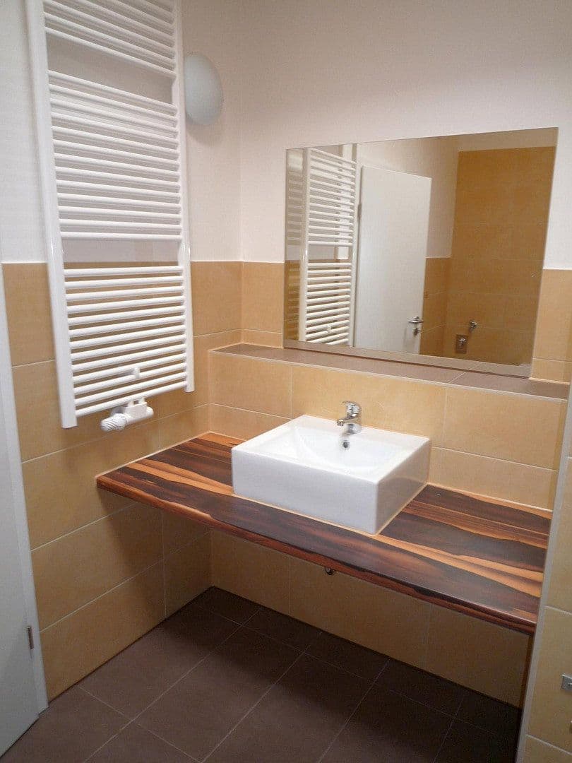 Pronájem bytu 4+1 116 m², Äußere Oybiner Straße 1a, Žitava, Sasko Pronájem bytu 4+1 116 m², Äußere Oybiner Straße 1a, Žitava, Sasko