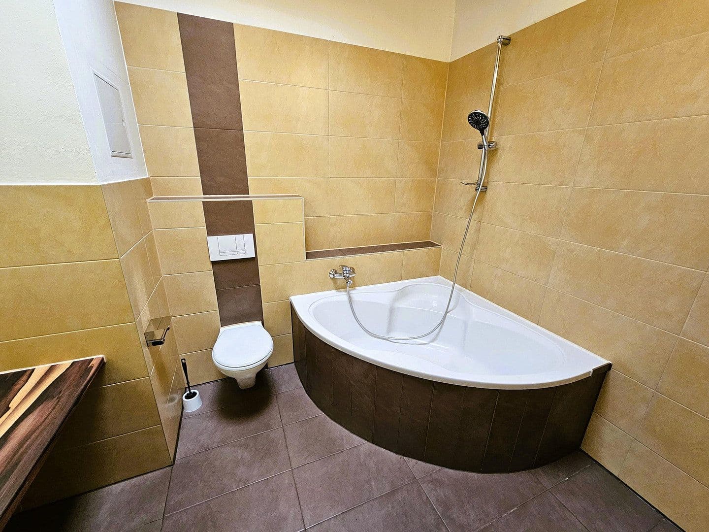 Pronájem bytu 4+1 116 m², Äußere Oybiner Straße 1a, Žitava, Sasko Pronájem bytu 4+1 116 m², Äußere Oybiner Straße 1a, Žitava, Sasko