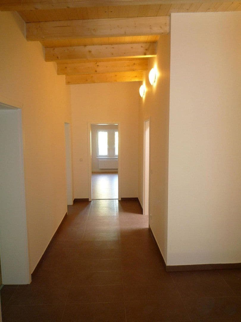 Pronájem bytu 4+1 116 m², Äußere Oybiner Straße 1a, Žitava, Sasko Pronájem bytu 4+1 116 m², Äußere Oybiner Straße 1a, Žitava, Sasko