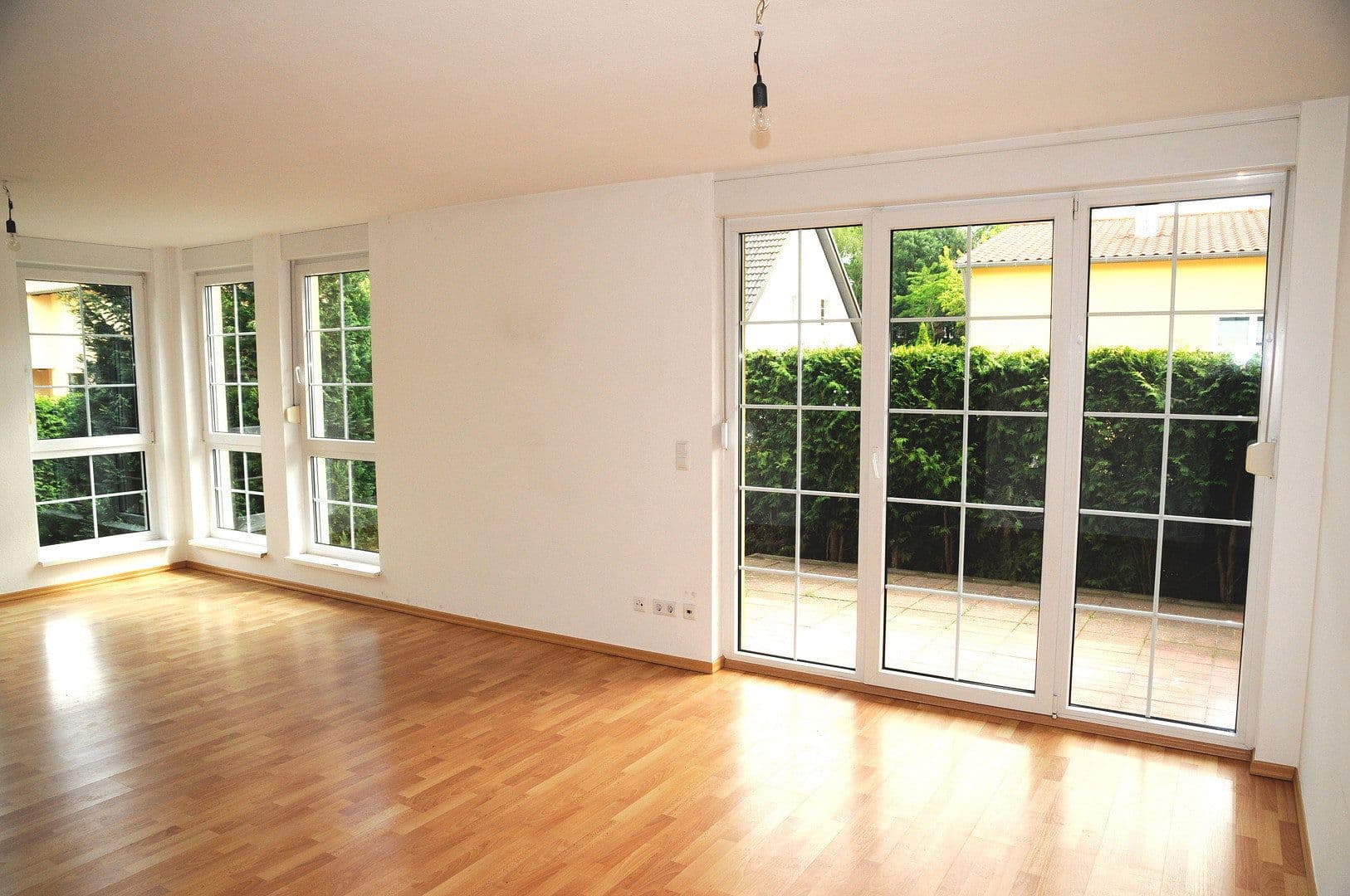 Prodej domu 532 m², pozemek 739 m², Gartenweg 1, Hohen Neuendorf, Braniborsko Prodej domu 532 m², pozemek 739 m², Gartenweg 1, Hohen Neuendorf, Braniborsko