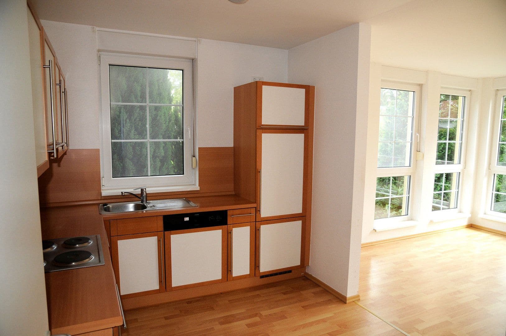 Prodej domu 532 m², pozemek 739 m², Gartenweg 1, Hohen Neuendorf, Braniborsko Prodej domu 532 m², pozemek 739 m², Gartenweg 1, Hohen Neuendorf, Braniborsko
