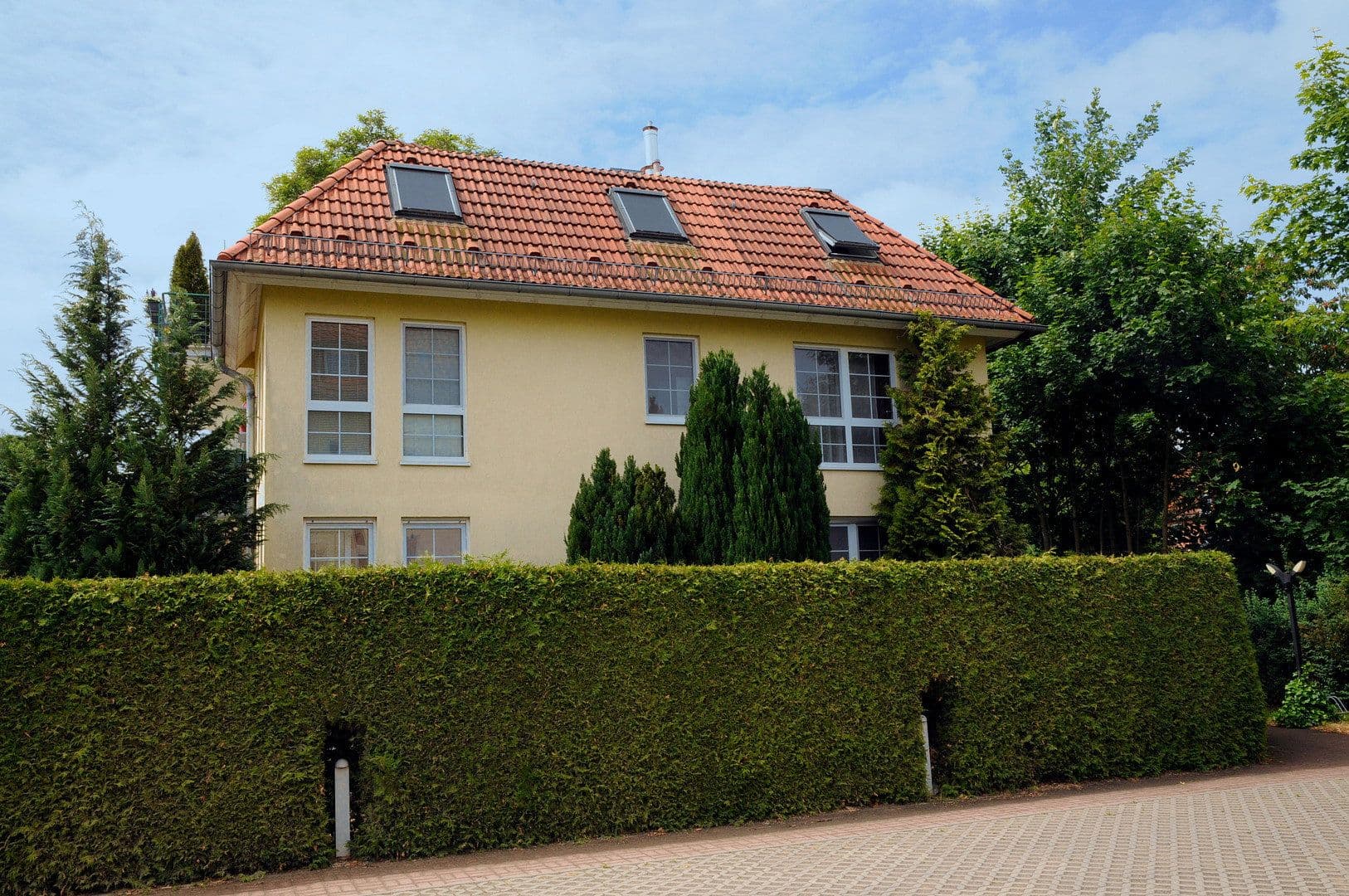Prodej domu 532 m², pozemek 739 m², Gartenweg 1, Hohen Neuendorf, Braniborsko Prodej domu 532 m², pozemek 739 m², Gartenweg 1, Hohen Neuendorf, Braniborsko