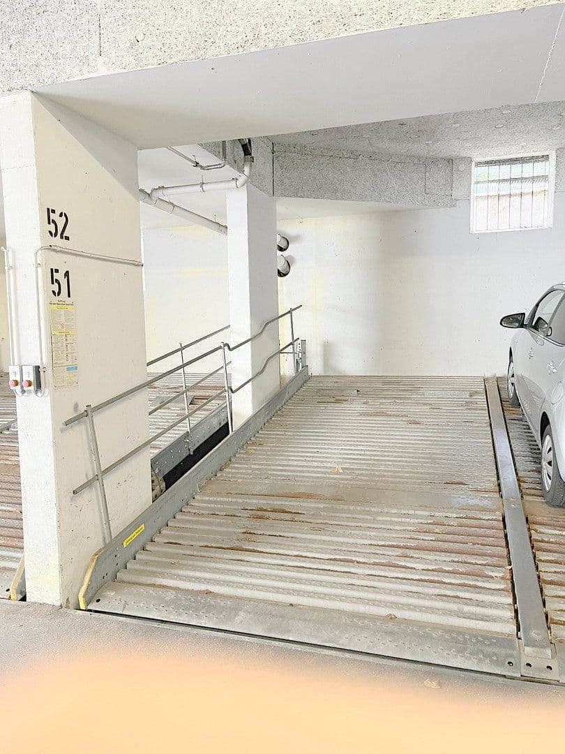 Pronájem garáže, Waldseestraße 2, Baden-Baden, Bádensko-Württembersko Pronájem garáže, Waldseestraße 2, Baden-Baden, Bádensko-Württembersko