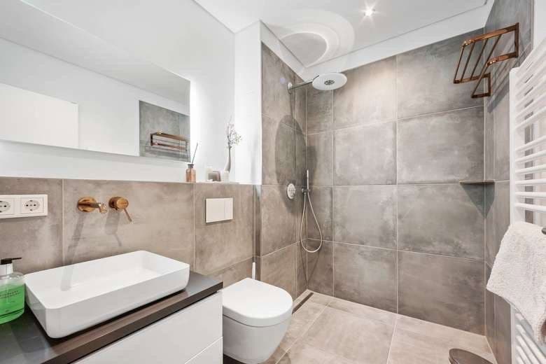 Pronájem bytu 6+1 180 m², Alexanderstr. 65, Frankfurt am Main, Hessen Pronájem bytu 6+1 180 m², Alexanderstr. 65, Frankfurt am Main, Hessen