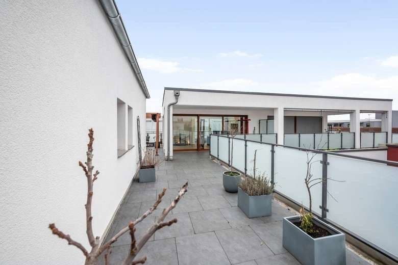 Pronájem bytu 6+1 180 m², Alexanderstr. 65, Frankfurt am Main, Hessen Pronájem bytu 6+1 180 m², Alexanderstr. 65, Frankfurt am Main, Hessen