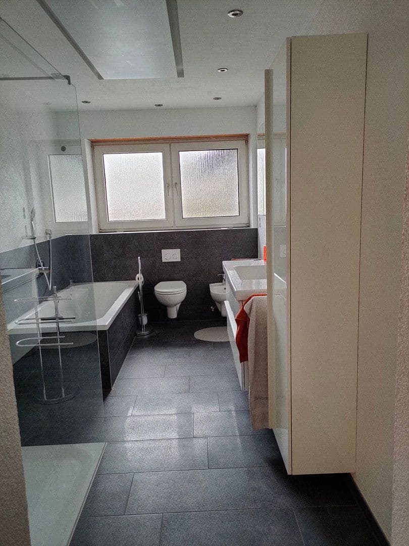 Pronájem bytu 5+1 120 m², Holzheim, Bavorsko Pronájem bytu 5+1 120 m², Holzheim, Bavorsko