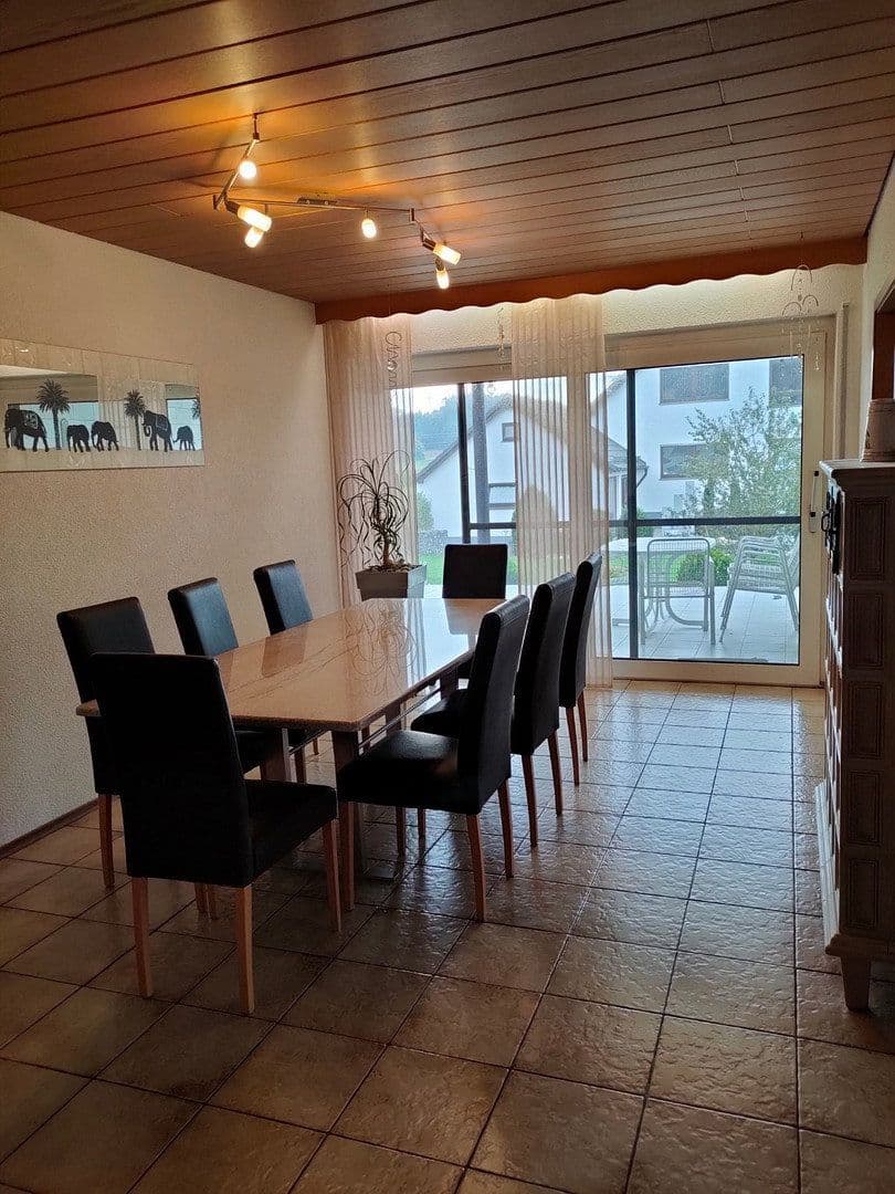 Pronájem bytu 5+1 120 m², Holzheim, Bavorsko Pronájem bytu 5+1 120 m², Holzheim, Bavorsko