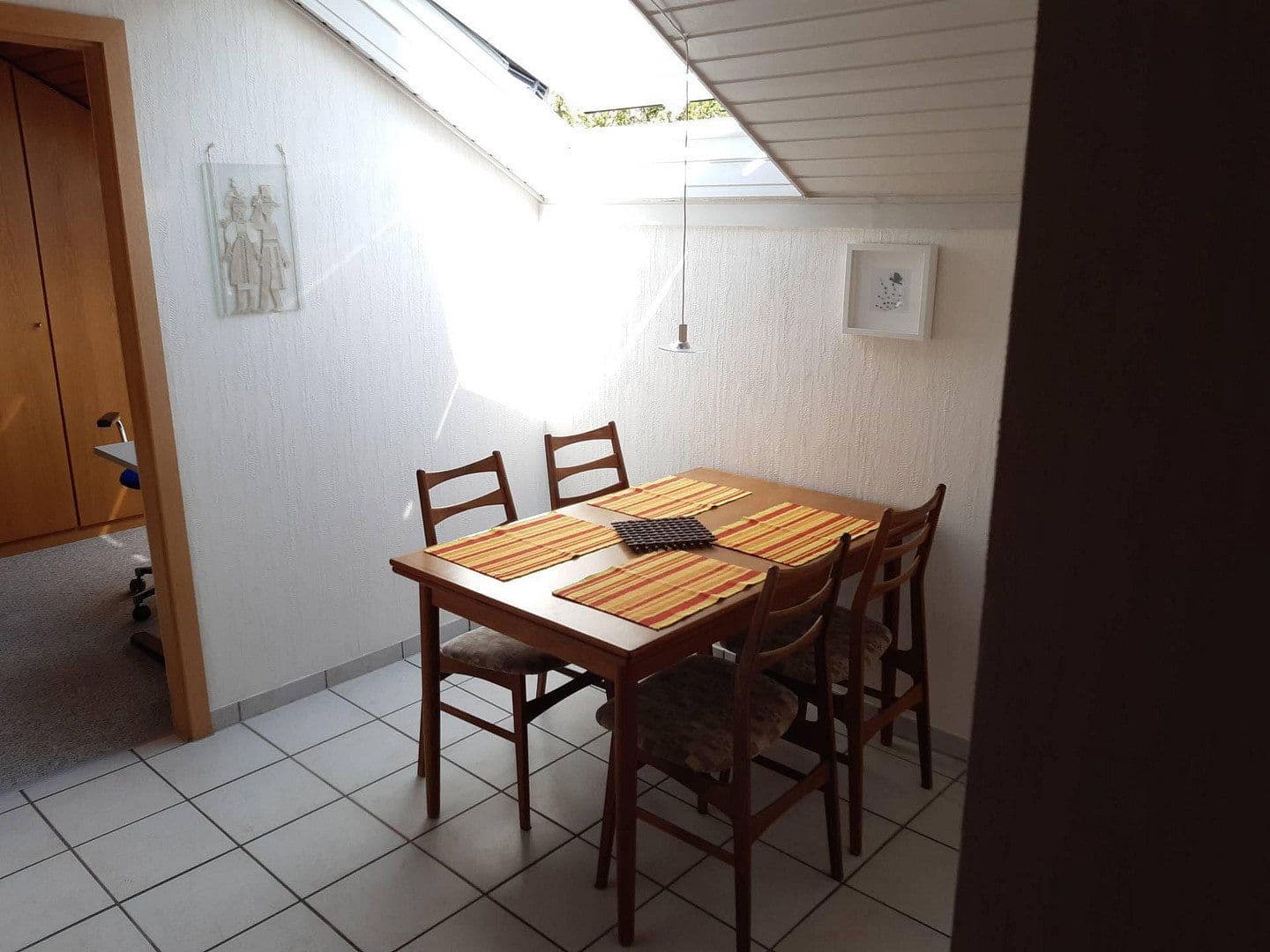 Pronájem bytu 2+1 44 m², Köln, Severní Porýní-Vestfálsko Pronájem bytu 2+1 44 m², Köln, Severní Porýní-Vestfálsko