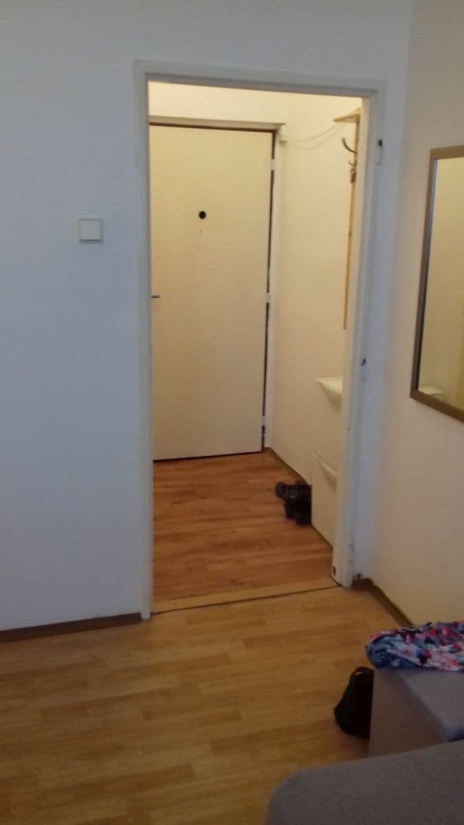 Pronájem bytu 1+kk 30 m², Nad Kajetánkou, Praha, Praha Pronájem bytu 1+kk 30 m², Nad Kajetánkou, Praha, Praha
