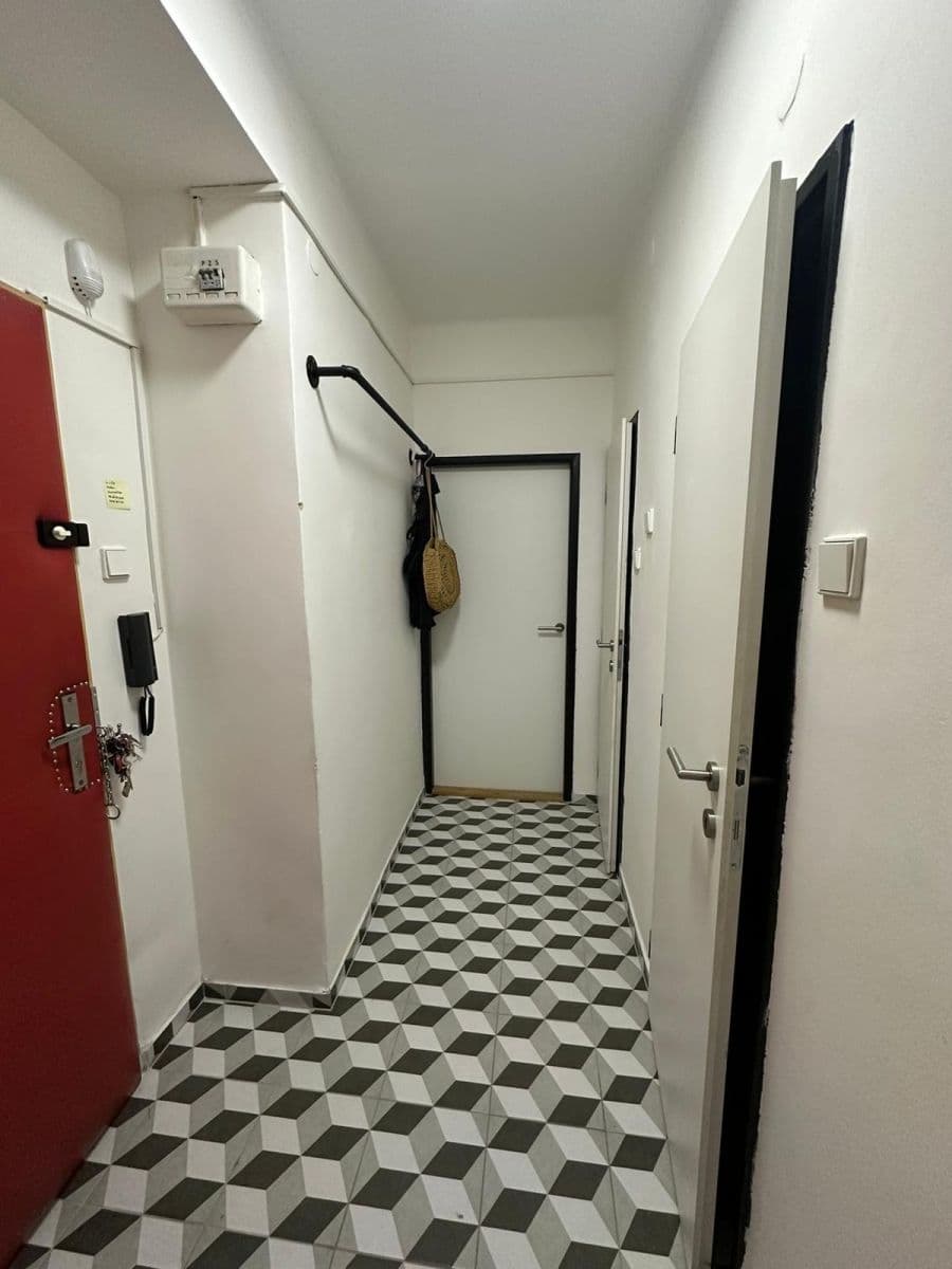 Pronájem bytu 2+1 54 m², tř. Míru, Olomouc, Olomoucký kraj Pronájem bytu 2+1 54 m², tř. Míru, Olomouc, Olomoucký kraj