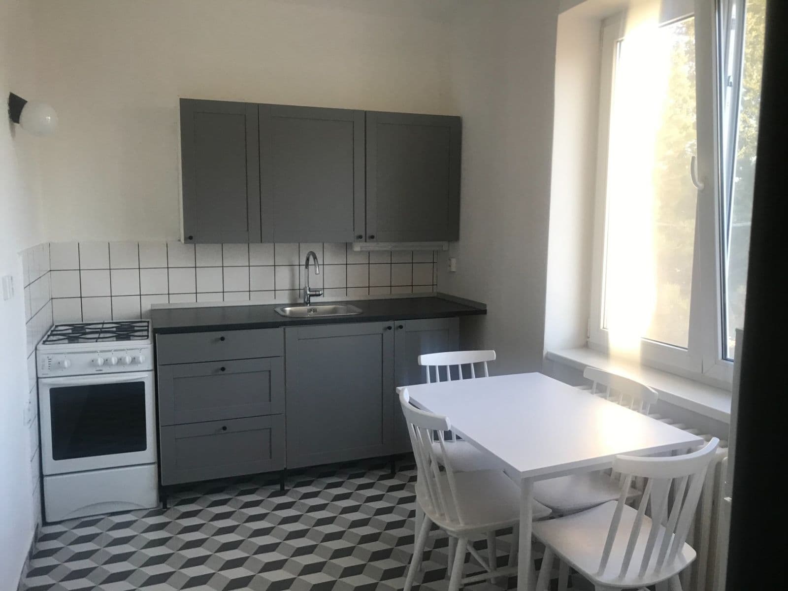 Pronájem bytu 2+1 54 m², tř. Míru, Olomouc, Olomoucký kraj Pronájem bytu 2+1 54 m², tř. Míru, Olomouc, Olomoucký kraj