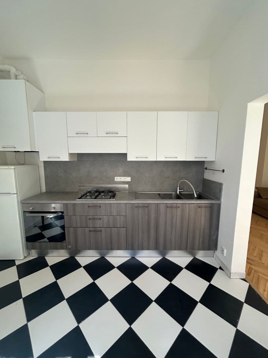 Pronájem bytu 2+1 54 m², Novákových, Praha, Praha Pronájem bytu 2+1 54 m², Novákových, Praha, Praha