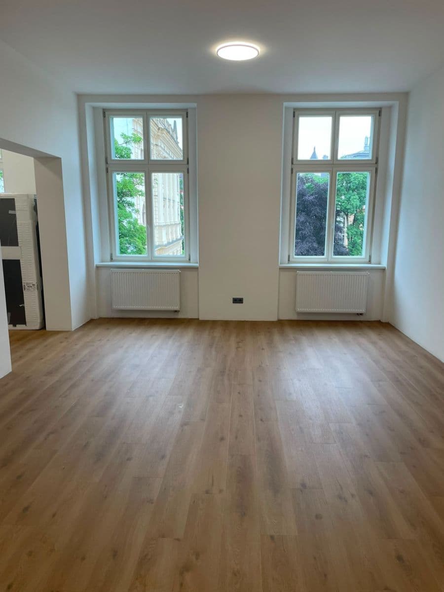 Pronájem bytu 2+1 79 m², Moskevská, Liberec, Liberecký kraj Pronájem bytu 2+1 79 m², Moskevská, Liberec, Liberecký kraj