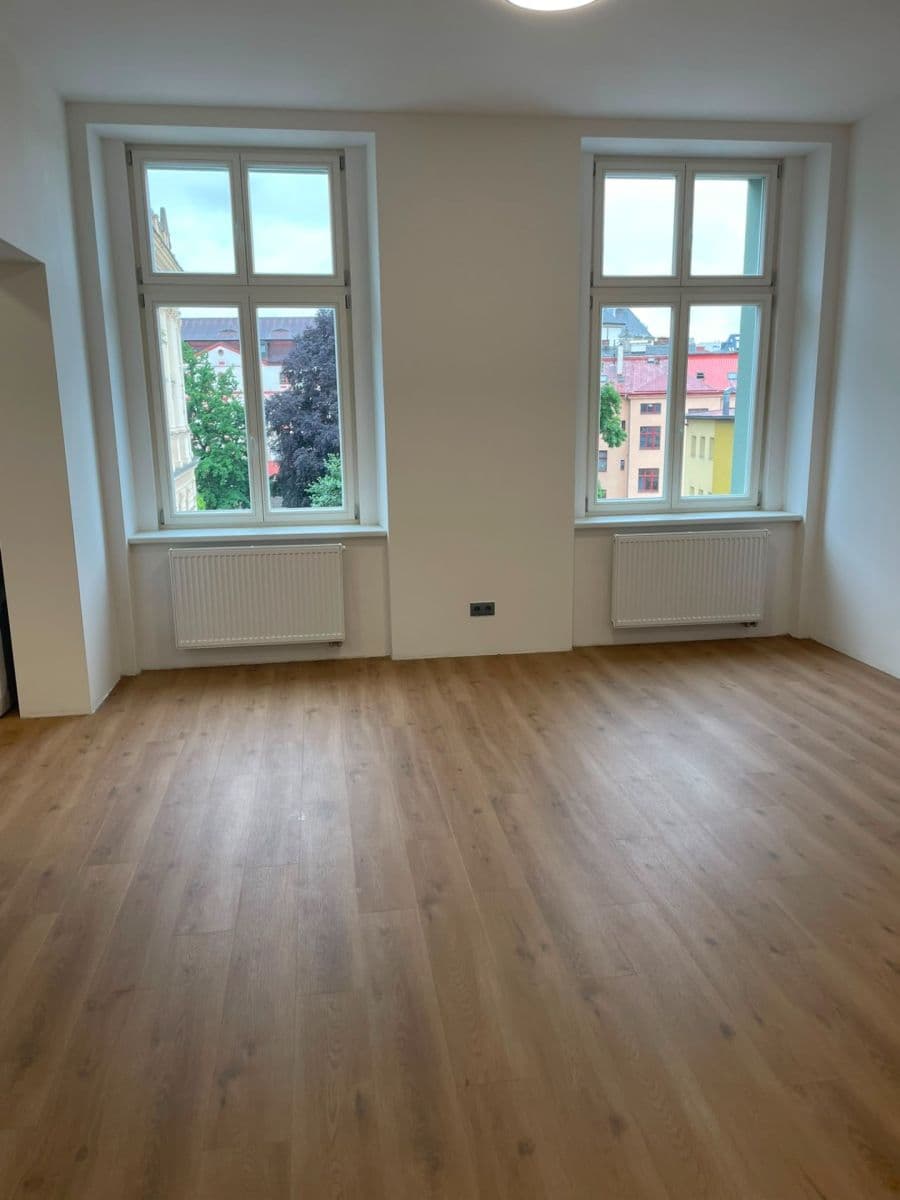 Pronájem bytu 2+1 79 m², Moskevská, Liberec, Liberecký kraj Pronájem bytu 2+1 79 m², Moskevská, Liberec, Liberecký kraj