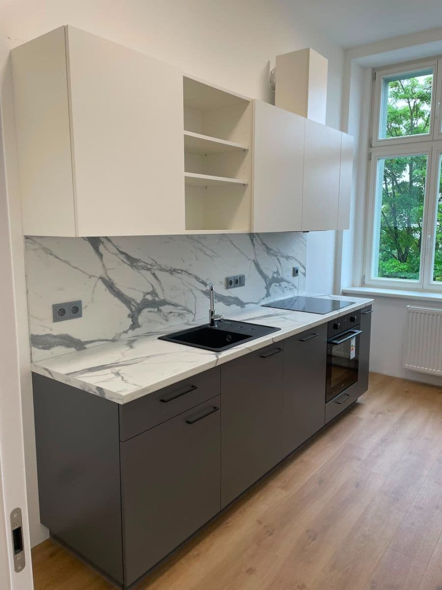 Pronájem bytu 2+1 79 m², Moskevská, Liberec, Liberecký kraj Pronájem bytu 2+1 79 m², Moskevská, Liberec, Liberecký kraj