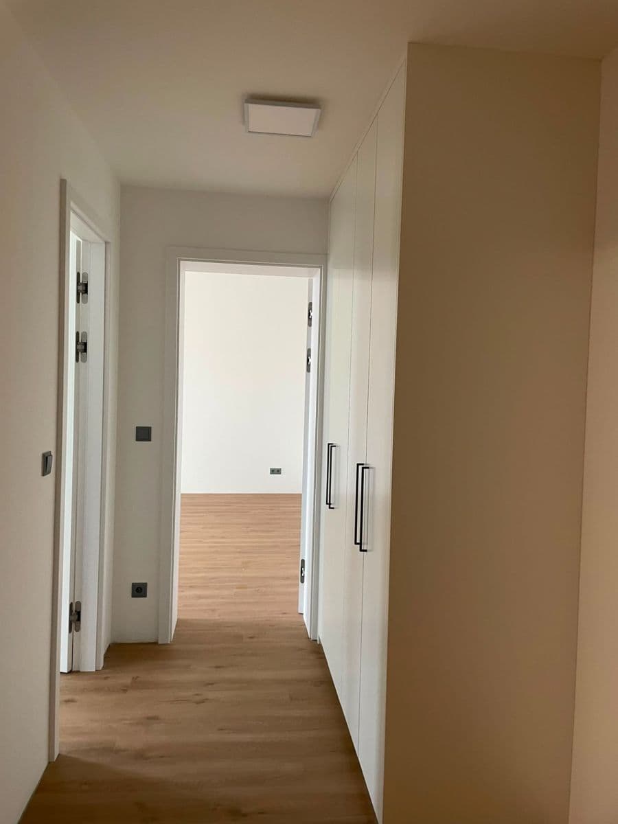 Pronájem bytu 2+1 79 m², Moskevská, Liberec, Liberecký kraj Pronájem bytu 2+1 79 m², Moskevská, Liberec, Liberecký kraj