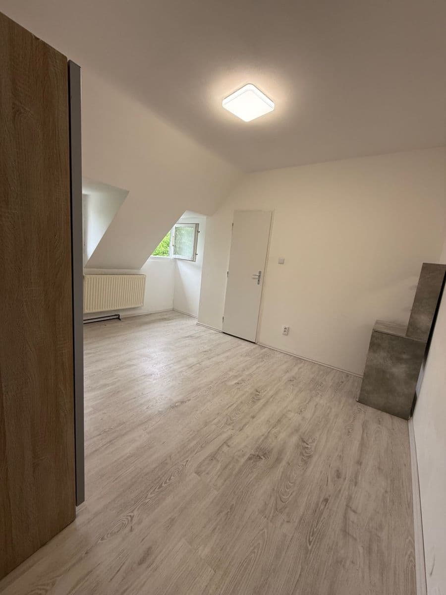 Pronájem bytu 3+kk 60 m², Na Samotě, Praha, Praha Pronájem bytu 3+kk 60 m², Na Samotě, Praha, Praha