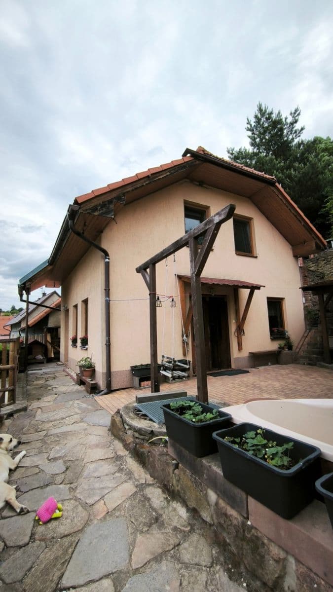 Prodej domu 90 m², pozemek 200 m², Konojedy, Středočeský kraj Prodej domu 90 m², pozemek 200 m², Konojedy, Středočeský kraj